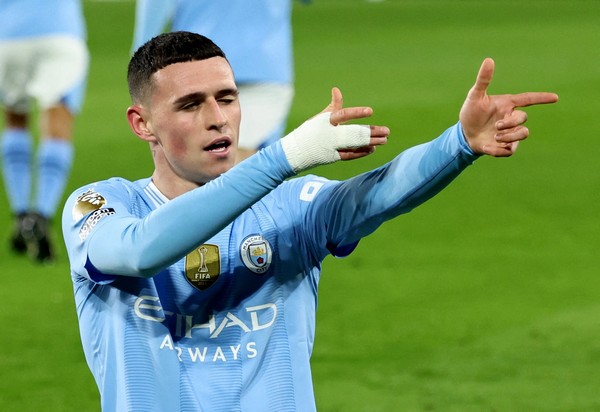 Cesc Fabregas Eyes Phil Foden for Spain's Euro 2024 Campaign